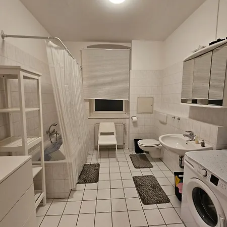 Appartement Ideal Fuer Monteure Apartmenthaus 1-2 Mit Kueche, Waschmaschine, Bad, Wifi, Flat Tv Usw