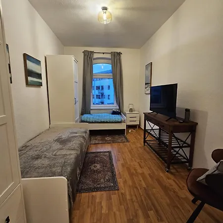 Appartement Ideal Fuer Monteure Apartmenthaus 1-2 Mit Kueche, Waschmaschine, Bad, Wifi, Flat Tv Usw