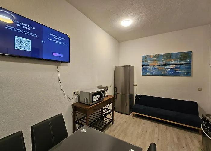 Ideal Fuer Monteure Apartmenthaus 1-2 Mit Kueche, Waschmaschine, Bad, Wifi, Flat Tv Usw *